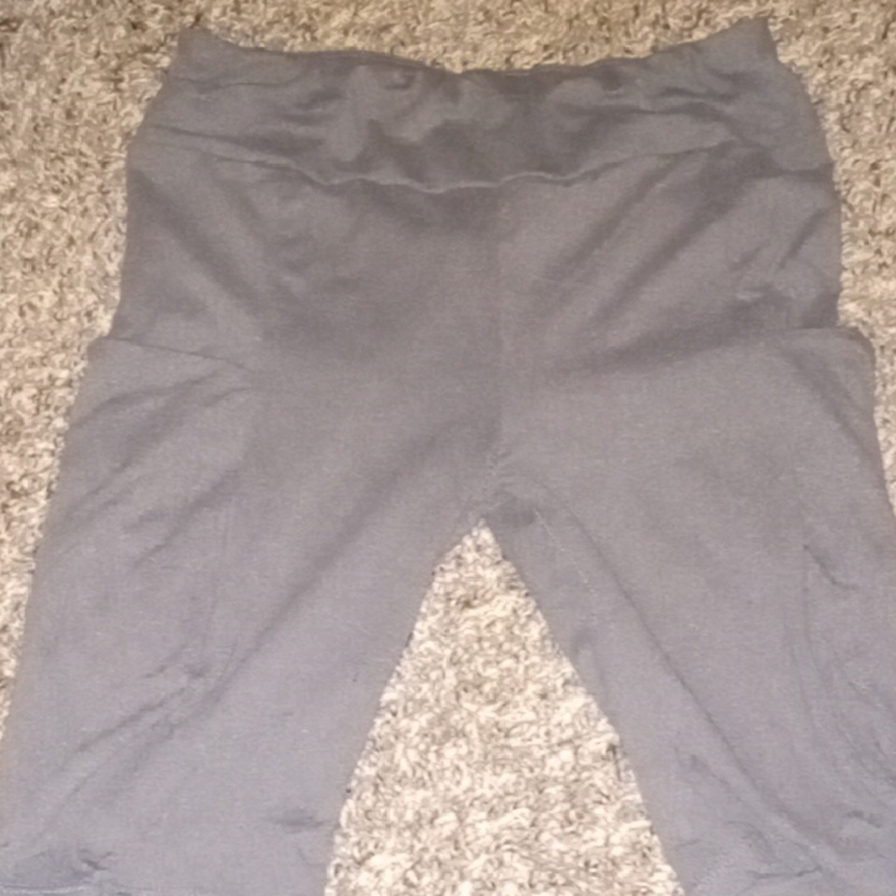 Gray High-Waisted Leggings